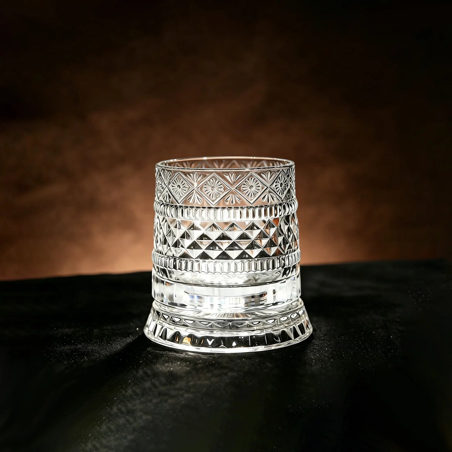 Luxury 360° Spinning Crystal Glass 💎✨