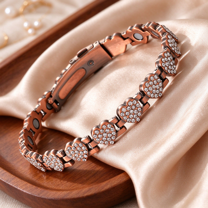 Fashionable magnetic heart-shaped metal bracelet