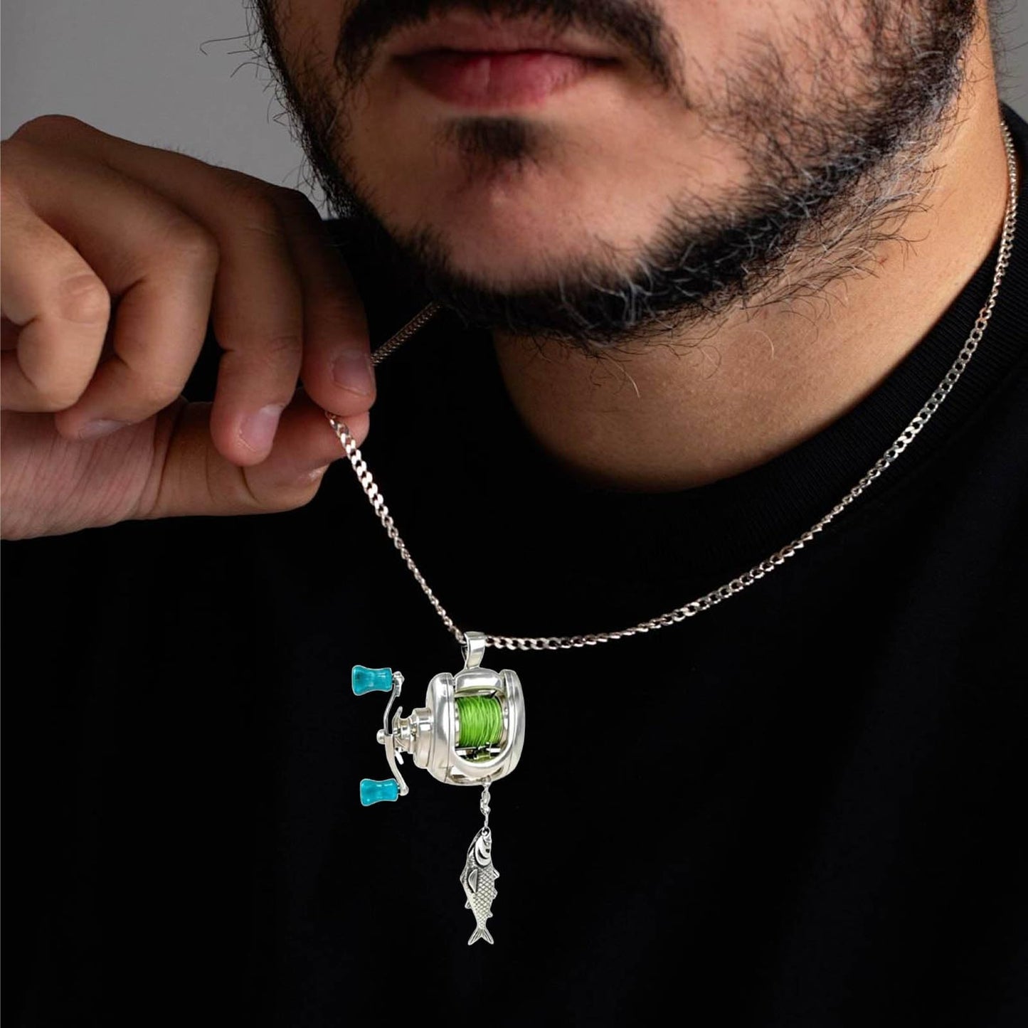 😍 Collectible Mini Fishing Reel Pendant Necklace for Anglers