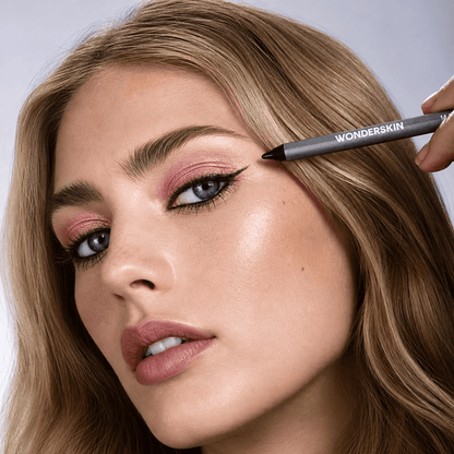 👁️ Waterproof Longwear Eyeliner – All-Day Perfect Lines ✨