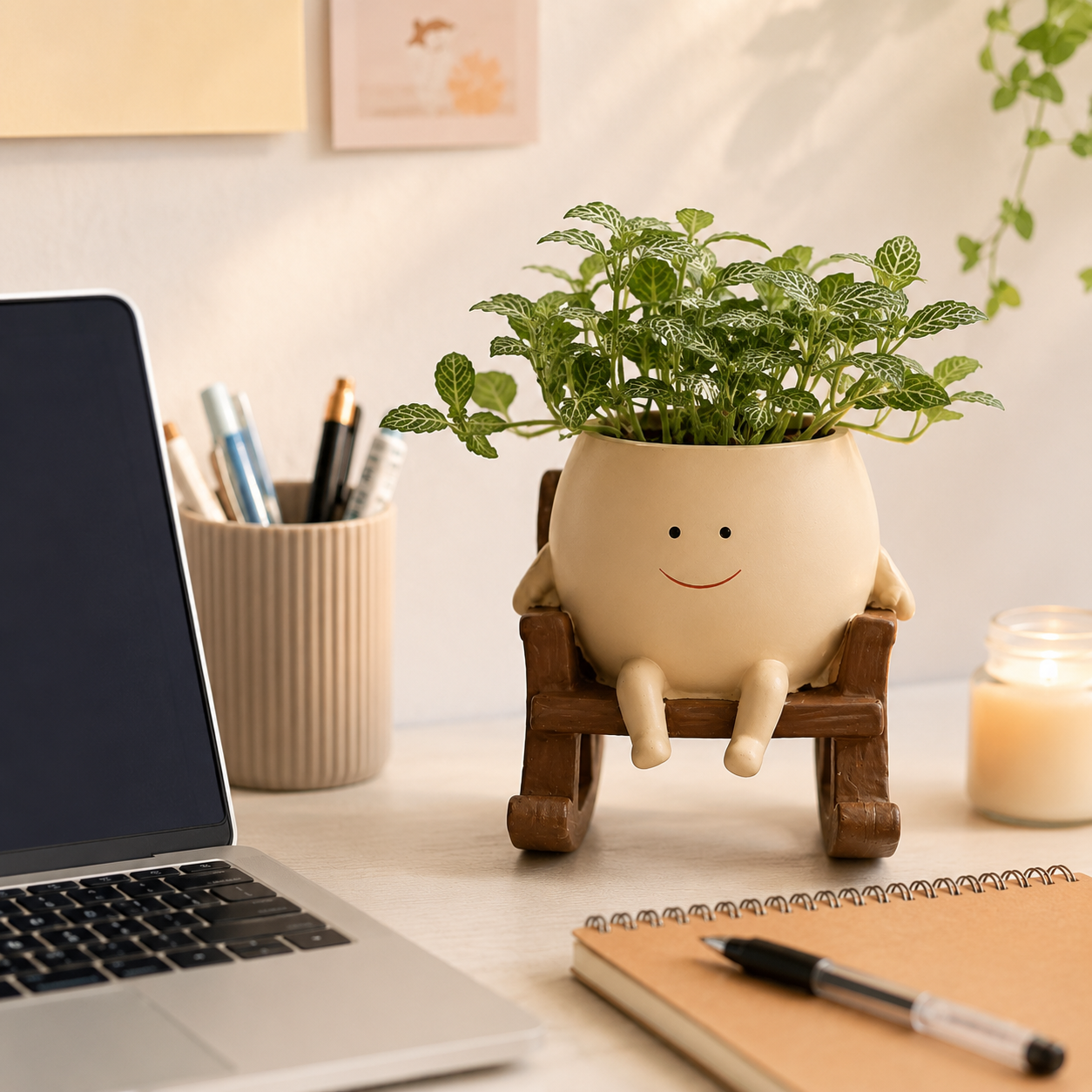 Handmade Smiling Face Swing Planter 🪵🌱
