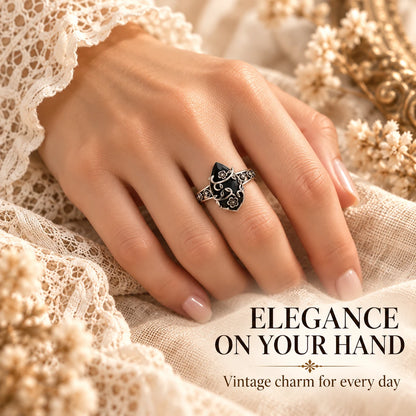 Vintage Floral Black Stone Ring – Statement Jewelry