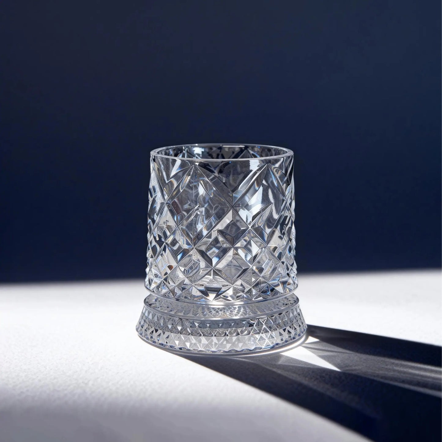 Luxury 360° Spinning Crystal Glass 💎✨