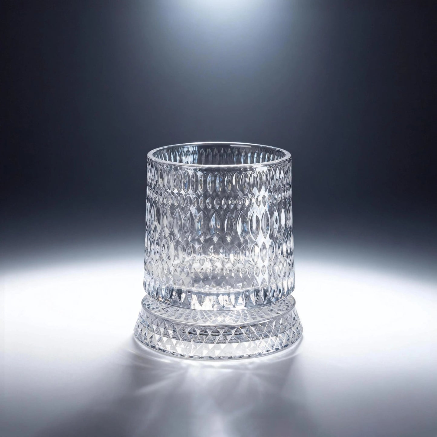Luxury 360° Spinning Crystal Glass 💎✨