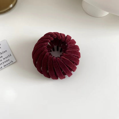 Lazy Girl's 3-Second Magic Nest Styler