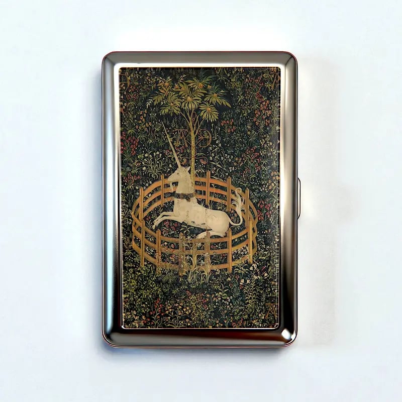 Metal Wallet & Card Holder – Stash Your Essentials 🛡️💼